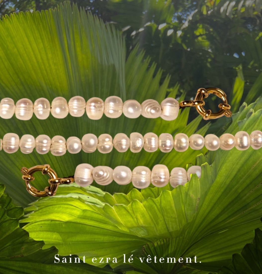 Persian Royal. Freshwater Japanese pearl bracelet,with circle gold clasp.